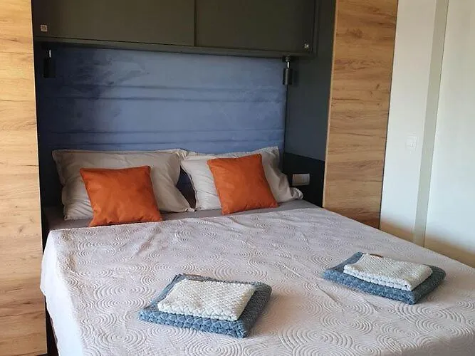 Mobile Homes Karlo & Dino Pula Holiday home