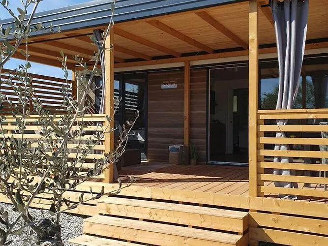 Mobile Homes Karlo & Dino Pula Holiday home